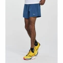 Saucony Outpace 5 Inches Short Homme